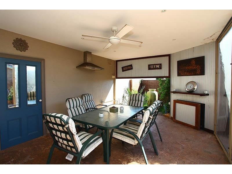 2 Towong Street, Dandenong North VIC 3175