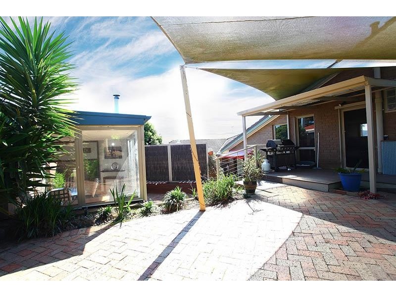 2 Towong Street, Dandenong North VIC 3175