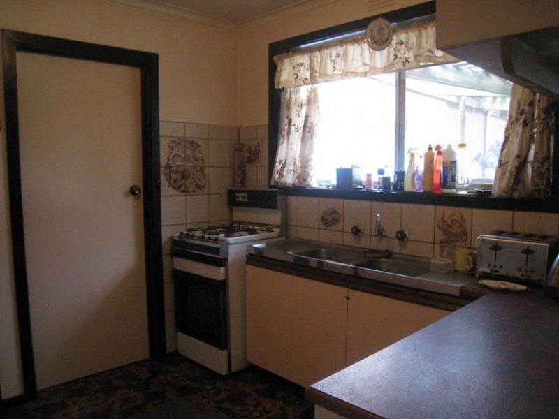 3 Weigela Court, Doveton VIC 3177