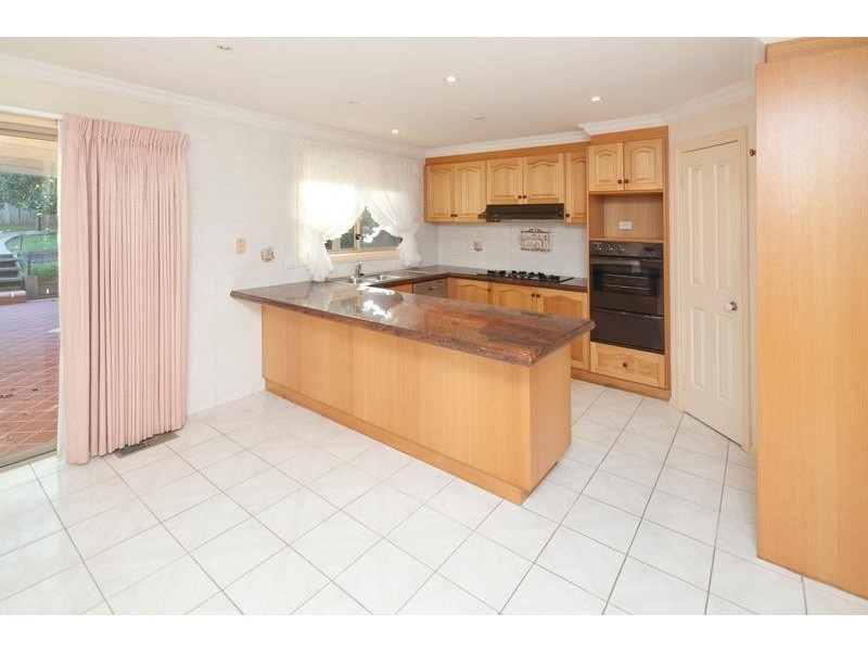 1 Isaac Court, Endeavour Hills VIC 3802