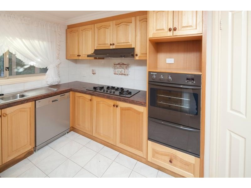 1 Isaac Court, Endeavour Hills VIC 3802