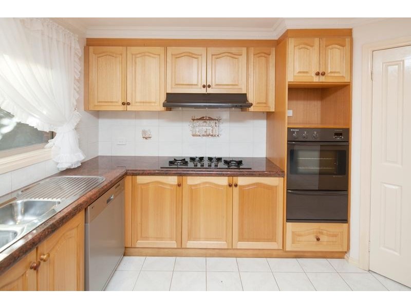 1 Isaac Court, Endeavour Hills VIC 3802