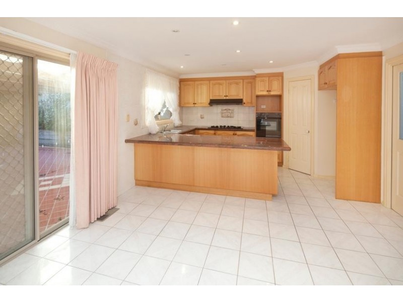 1 Isaac Court, Endeavour Hills VIC 3802