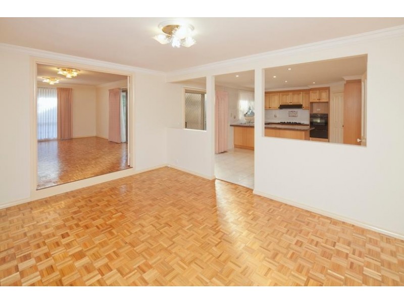 1 Isaac Court, Endeavour Hills VIC 3802