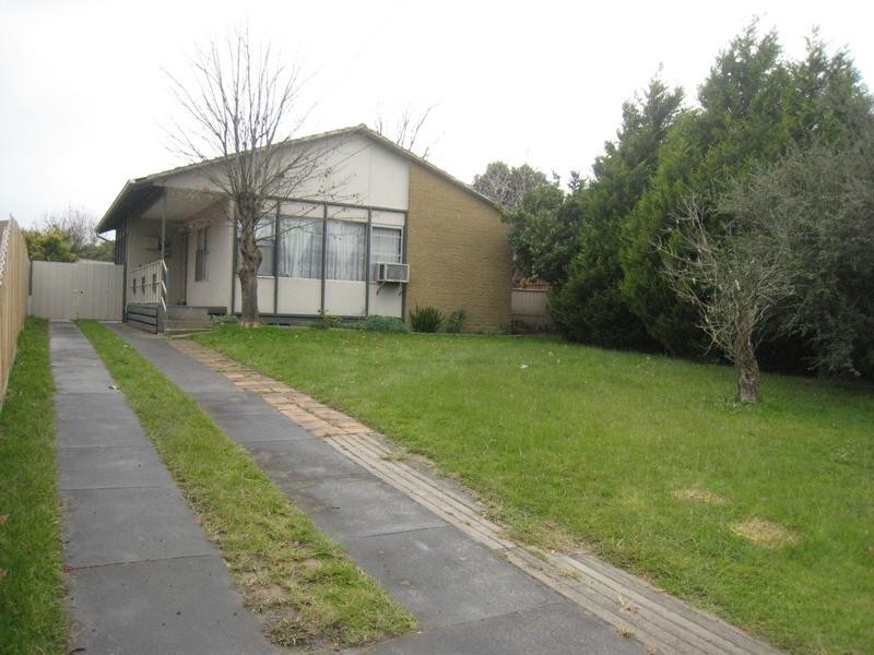 5 Peach Court, Doveton VIC 3177