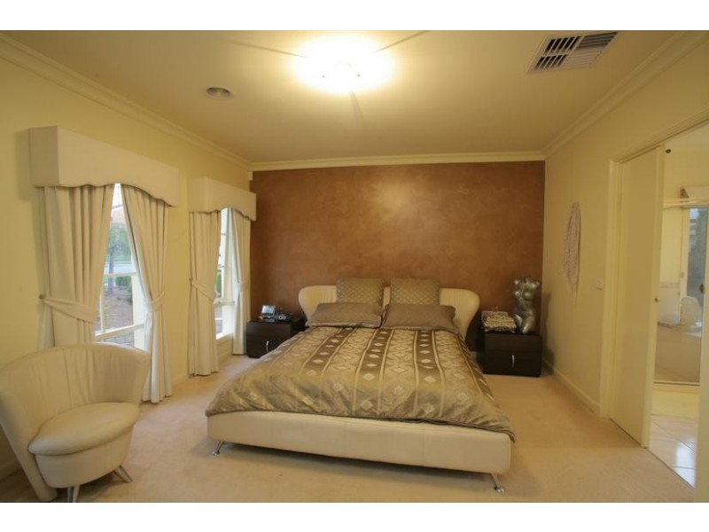 57 London Crescent, Narre Warren VIC 3805