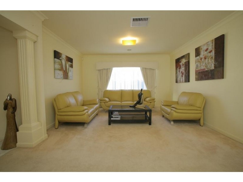 57 London Crescent, Narre Warren VIC 3805