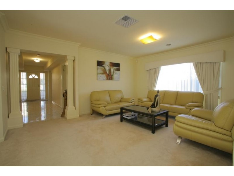 57 London Crescent, Narre Warren VIC 3805