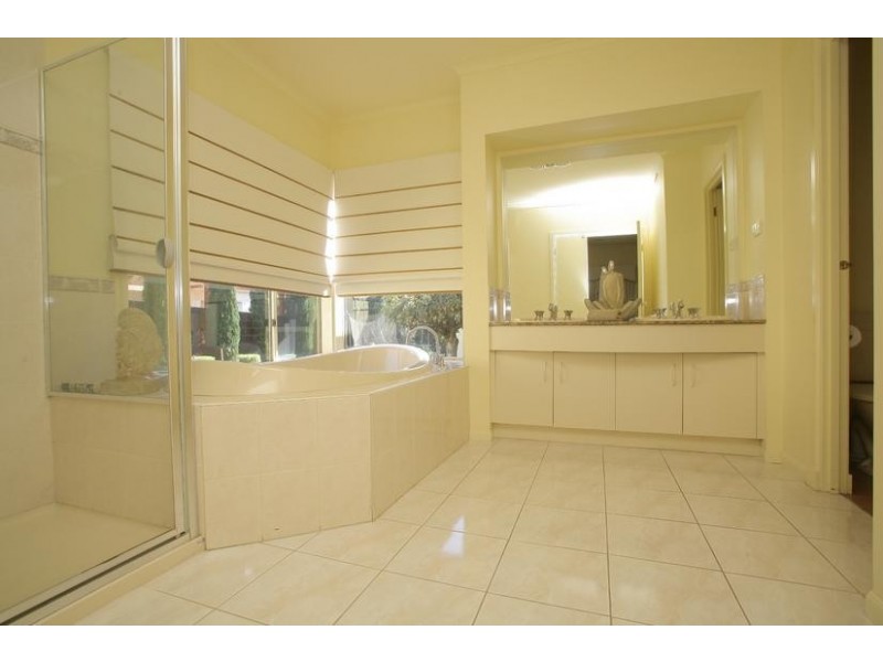 57 London Crescent, Narre Warren VIC 3805