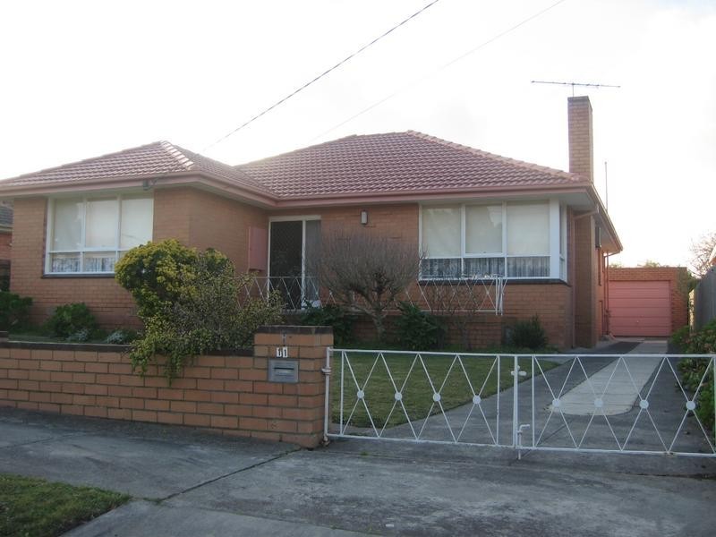 11 Fairbairn Street, Springvale VIC 3171