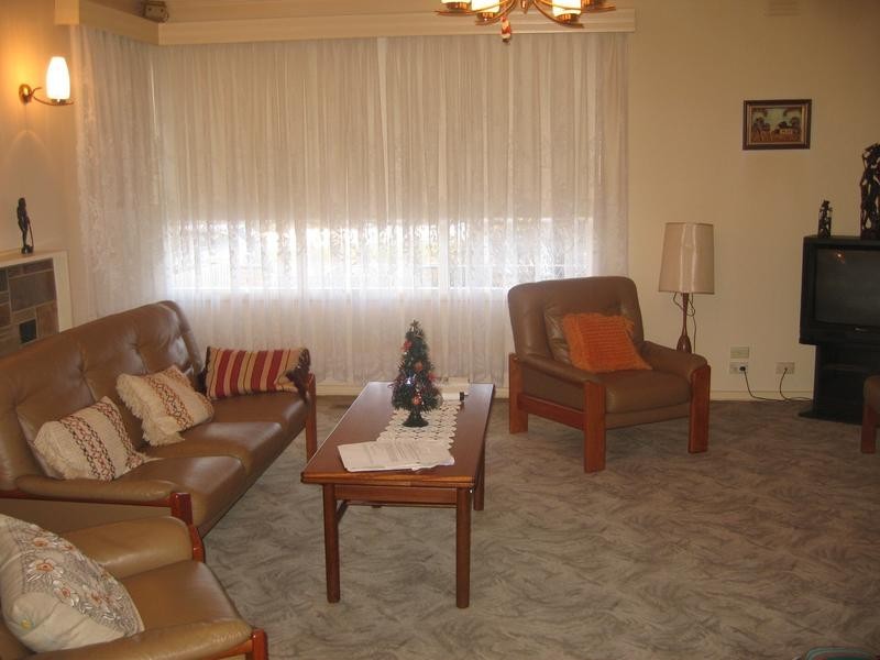 11 Fairbairn Street, Springvale VIC 3171