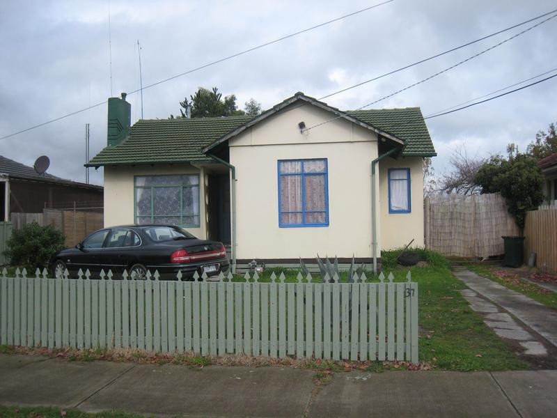 37 Wattle Drive, Doveton VIC 3177