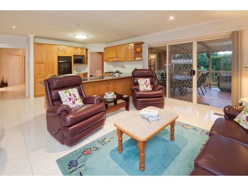 3 Durrant Place, Endeavour Hills VIC 3802