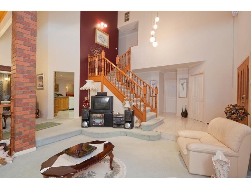 3 Durrant Place, Endeavour Hills VIC 3802