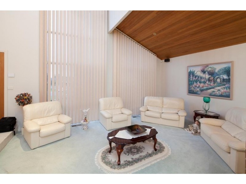 3 Durrant Place, Endeavour Hills VIC 3802