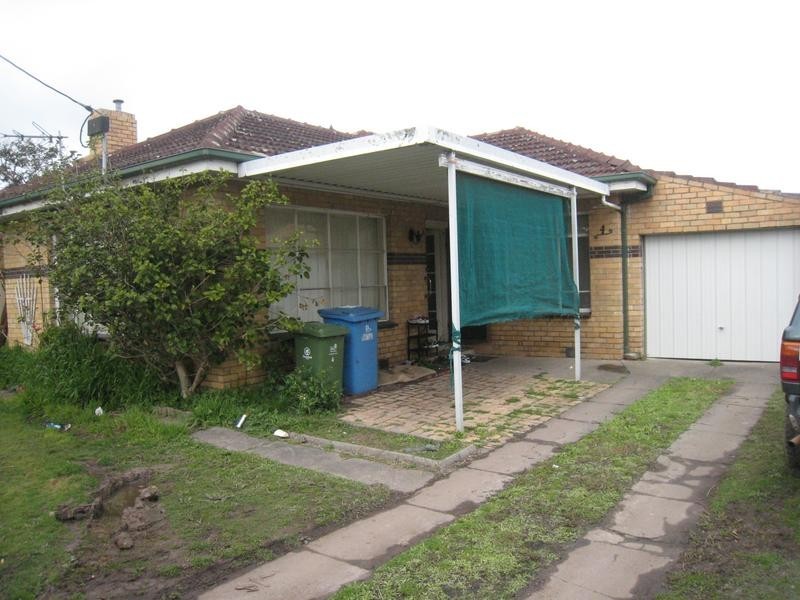 4 Oswald Street, Dandenong VIC 3175