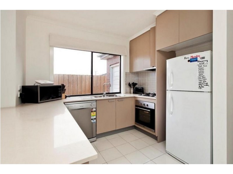 1/21 Kingfisher Drive, Doveton VIC 3177