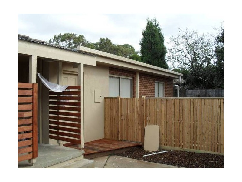 B/10 Blackmore Street, Dandenong North VIC 3175