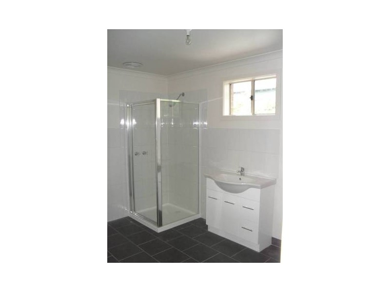 B/10 Blackmore Street, Dandenong North VIC 3175