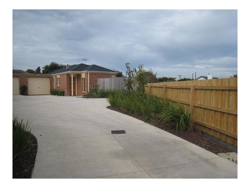 1/21 Pittosporum Grove, Doveton VIC 3177
