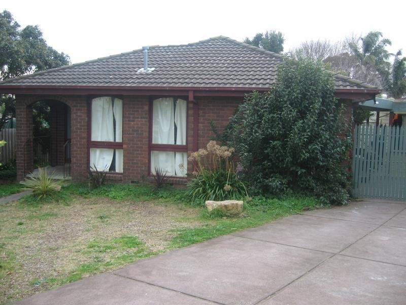 13 Gumbuya Close, Eumemmerring VIC 3177