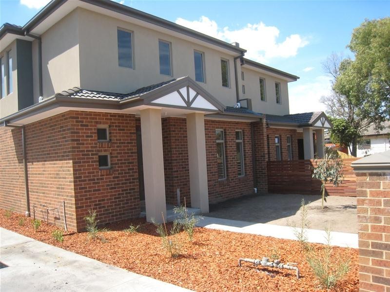 2/9-11 Orgil Street, Dandenong VIC 3175