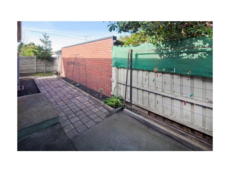 8/3-5 Clement Street, Dandenong VIC 3175