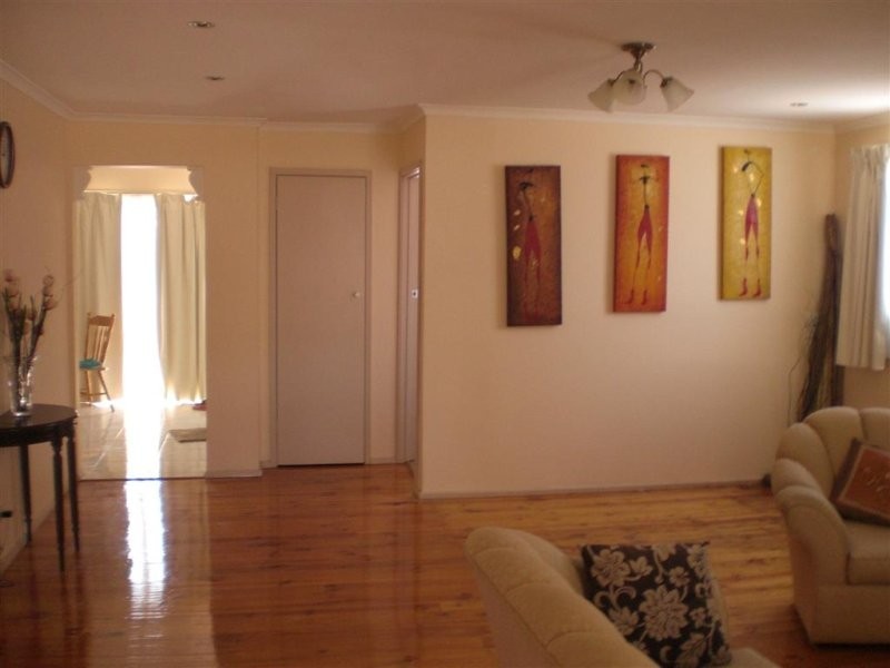 1/20 Louis Street, Doveton VIC 3177