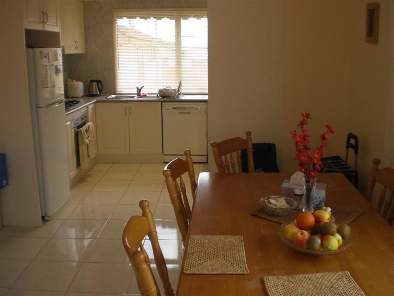 1/20 Louis Street, Doveton VIC 3177