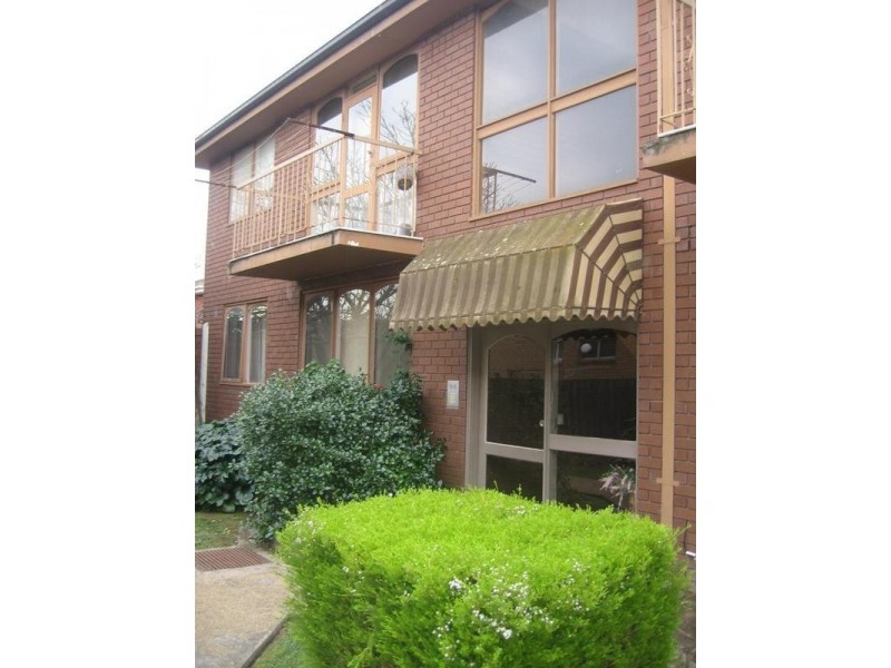 4/3 Hemmings Street, Dandenong VIC 3175