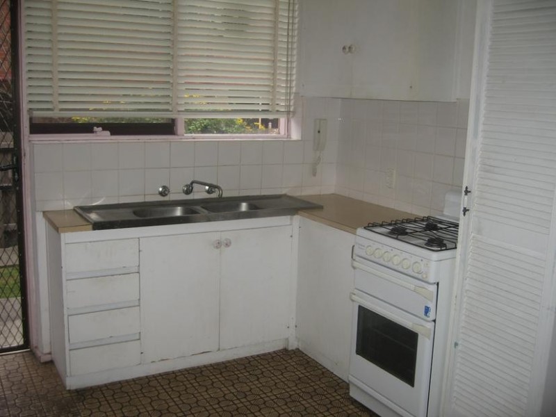 4/3 Hemmings Street, Dandenong VIC 3175