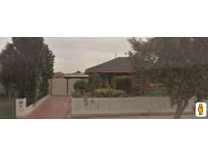 80 Oaktree Drive, Hampton Park VIC 3976