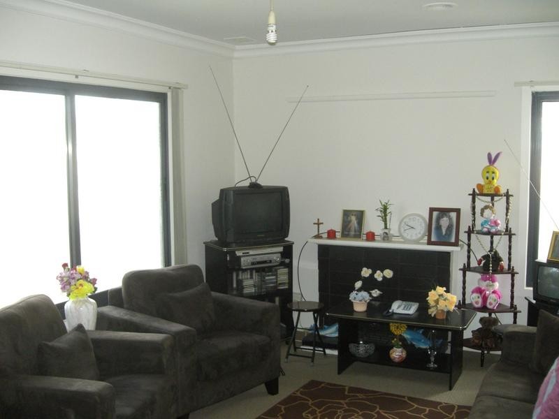 42 Wattle Drive, Doveton VIC 3177