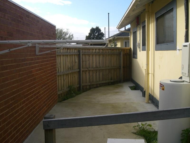 42 Wattle Drive, Doveton VIC 3177