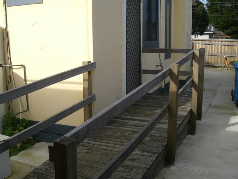 42 Wattle Drive, Doveton VIC 3177