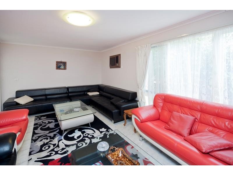 6 Lauriston Drive, Endeavour Hills VIC 3802