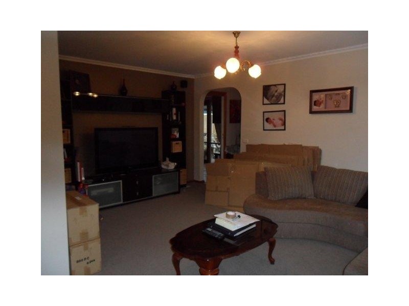 97 Kennington Park Drive, Endeavour Hills VIC 3802