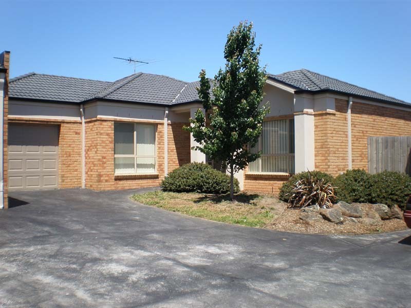 7/101 Golf Links Road, Berwick VIC 3806