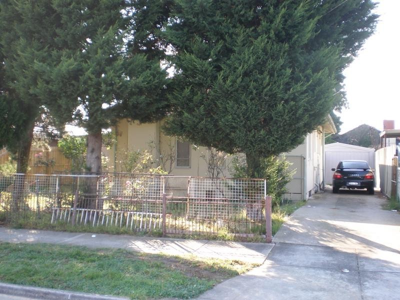 3 Oak Avenue, Doveton VIC 3177