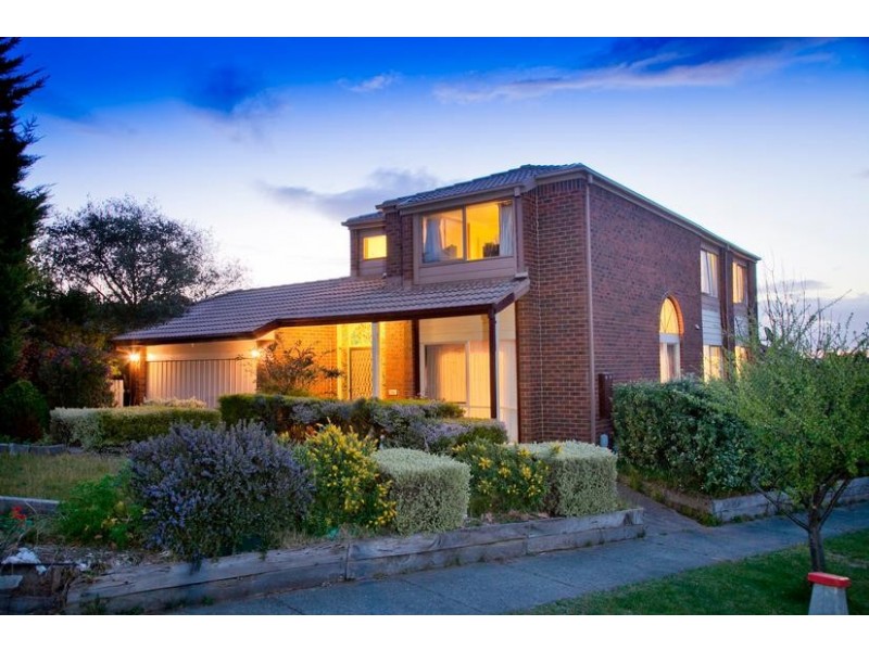 77 Georgette Crescent, Endeavour Hills VIC 3802