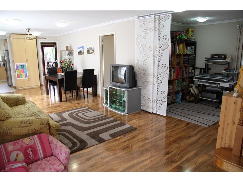 2 Mildura Crescent, Endeavour Hills VIC 3802