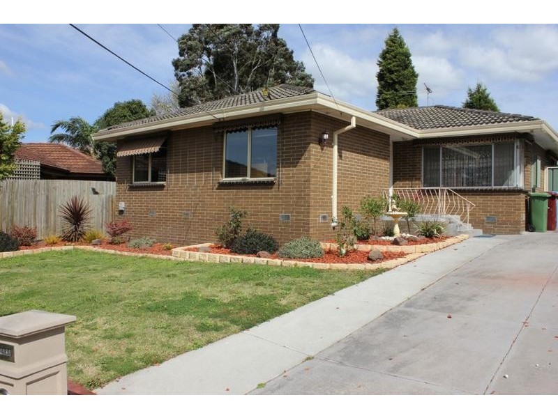 6 Thredbo Court, Dandenong North VIC 3175