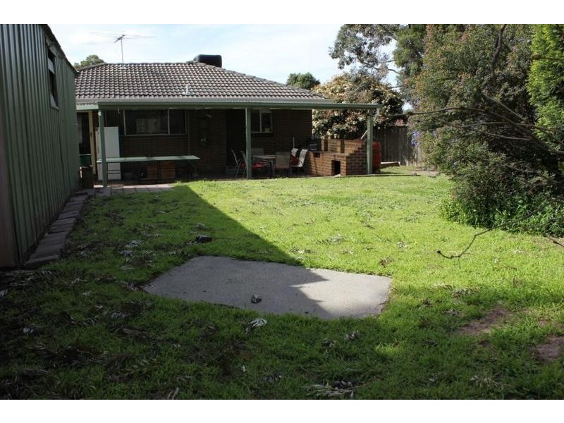 6 Thredbo Court, Dandenong North VIC 3175