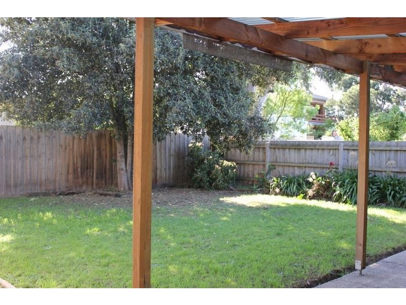 6 Simpson Drive, Dandenong North VIC 3175