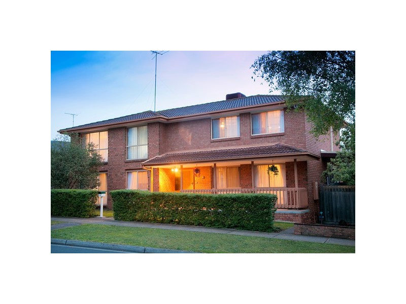 34 Cunningham Drive, Endeavour Hills VIC 3802