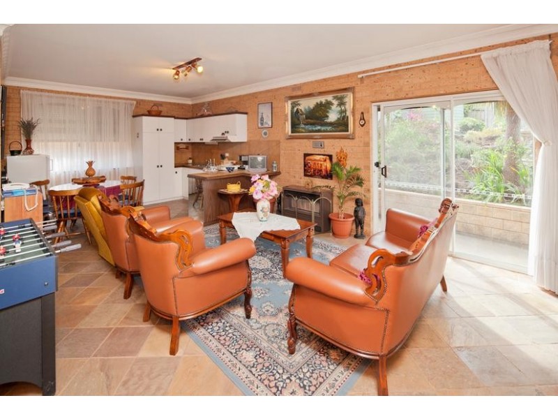 77 Gladeswood Drive, Mulgrave VIC 3170