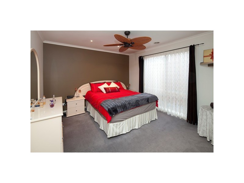 34 Carlisle Road, Hallam VIC 3803