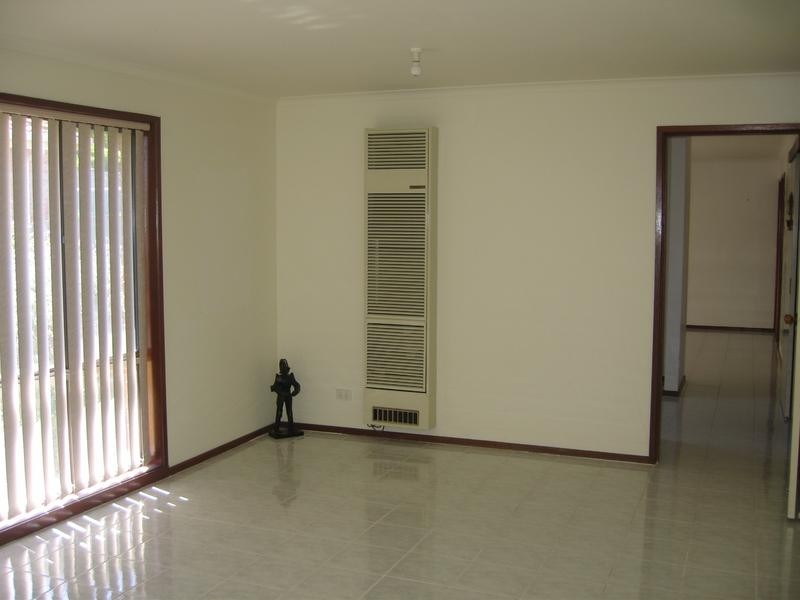 2 Jonathan Court, Eumemmerring VIC 3177