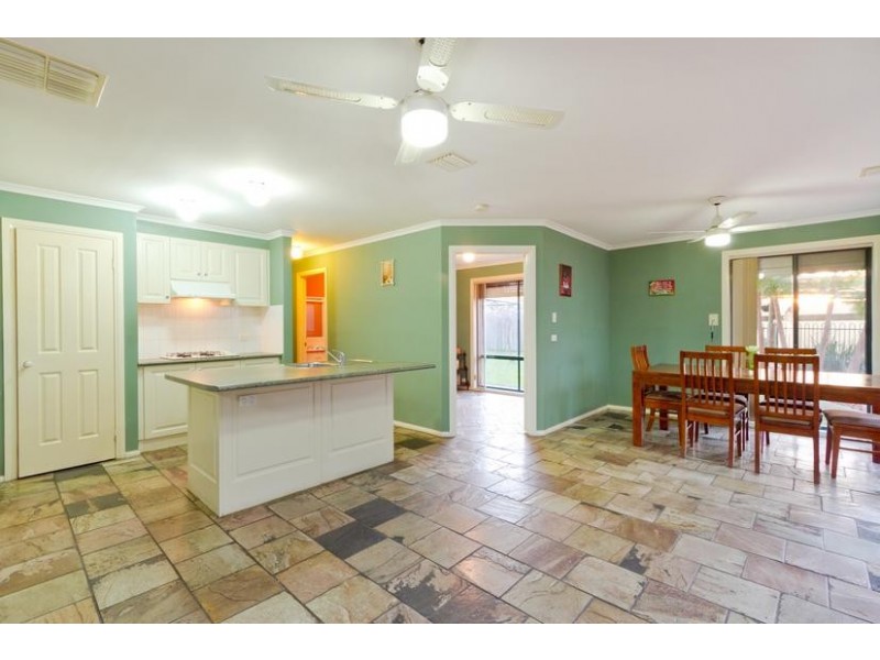 14 Emmerson Street, Keysborough VIC 3173