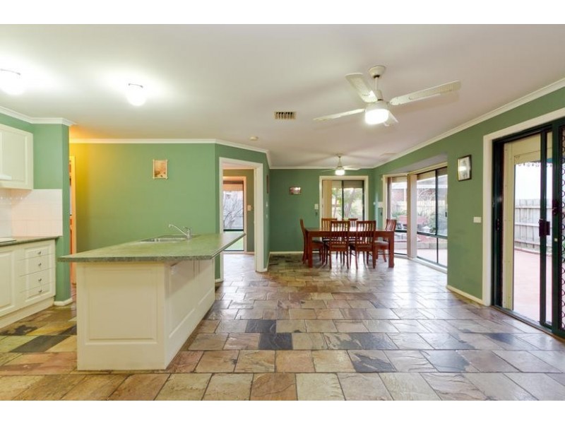 14 Emmerson Street, Keysborough VIC 3173